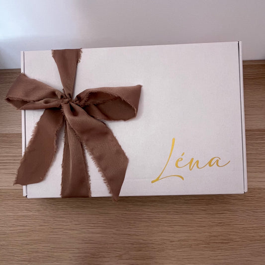 Coffret personnalisé - Pochette + Miroir + Brosse + Chouchou XL