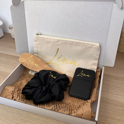 Coffret personnalisé - Pochette + Miroir + Brosse + Chouchou XL